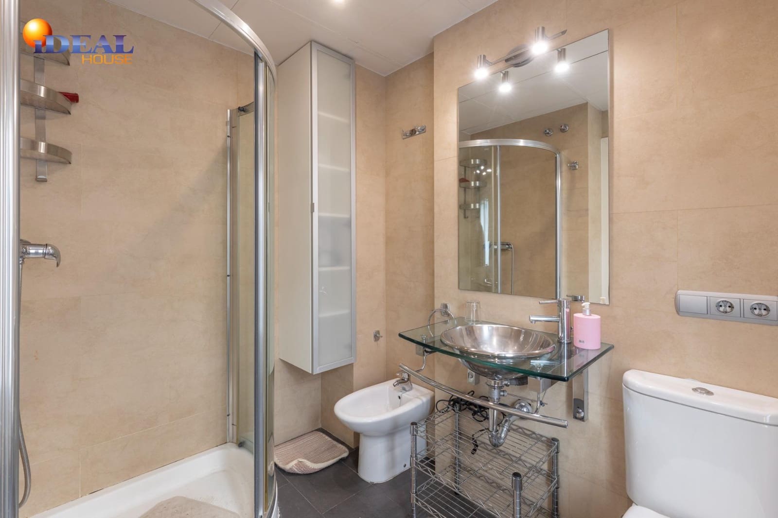 4 soverom Hus til salgs i Granada by med garasje - € 820 000 (Ref: 9434328)