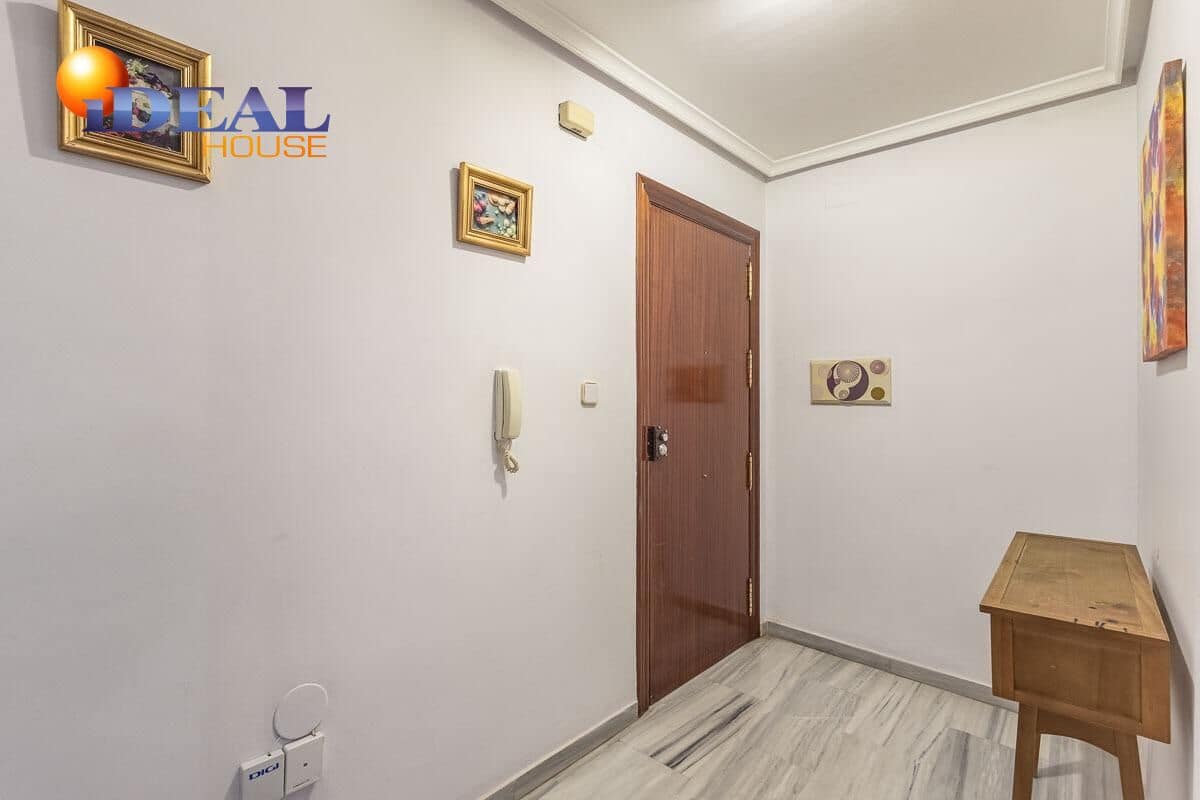 4 bedroom Flat for sale in Motril - € 260,000 (Ref: 9434337)