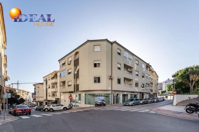 Piso de 4 habitaciones en Motril en venta - 260.000 € (Ref: 9434337)