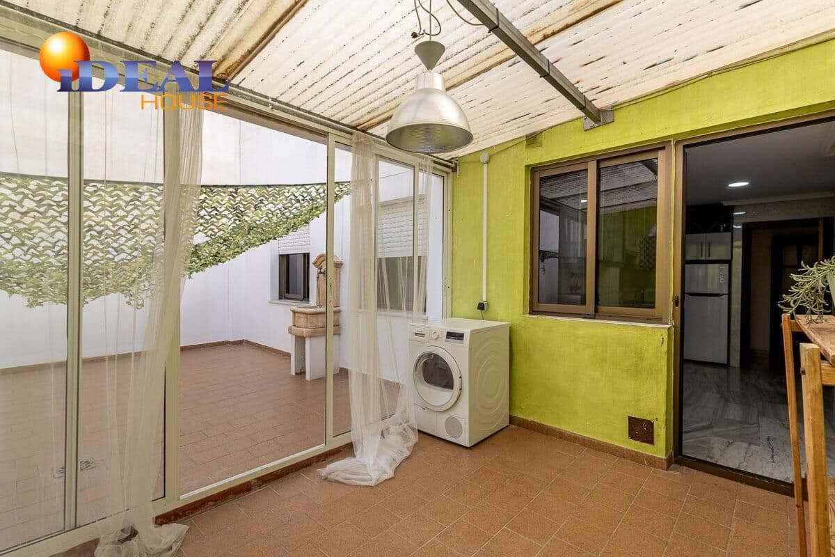 4 bedroom Flat for sale in Motril - € 260,000 (Ref: 9434337)