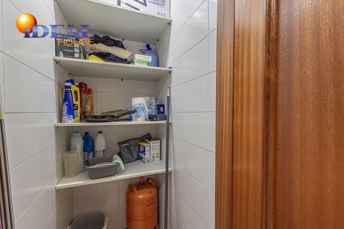 4 bedroom Flat for sale in Motril - € 260,000 (Ref: 9434337)