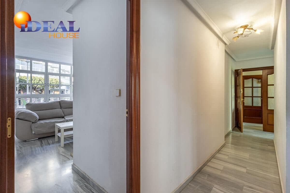 4 bedroom Flat for sale in Motril - € 260,000 (Ref: 9434337)