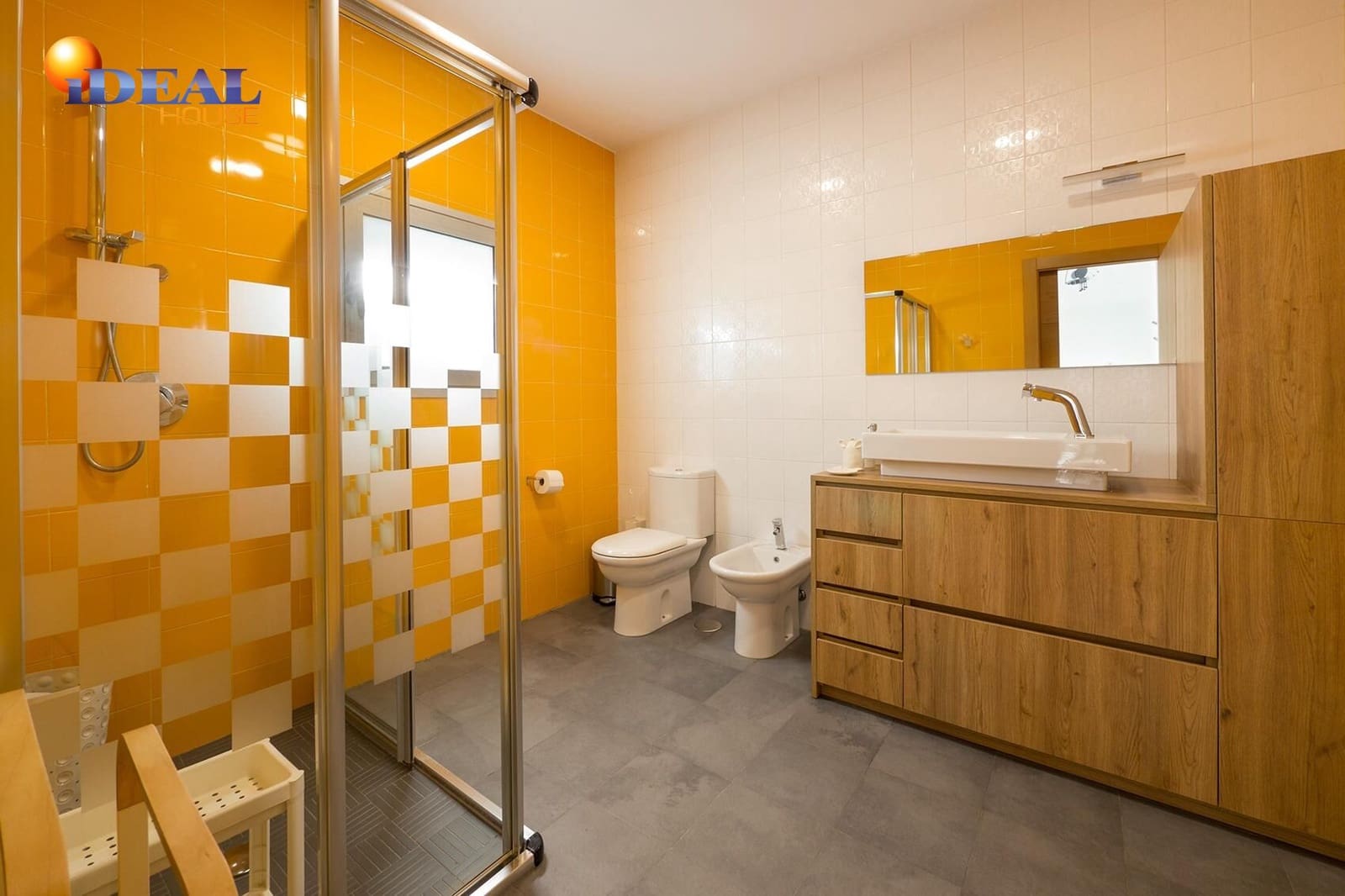 5 bedroom Villa for sale in Otura with pool garage - € 795,000 (Ref: 9434339)