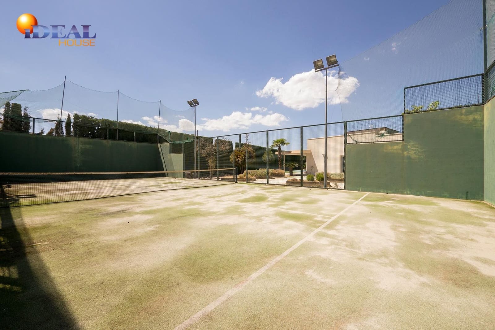 5 bedroom Villa for sale in Otura with pool garage - € 795,000 (Ref: 9434339)