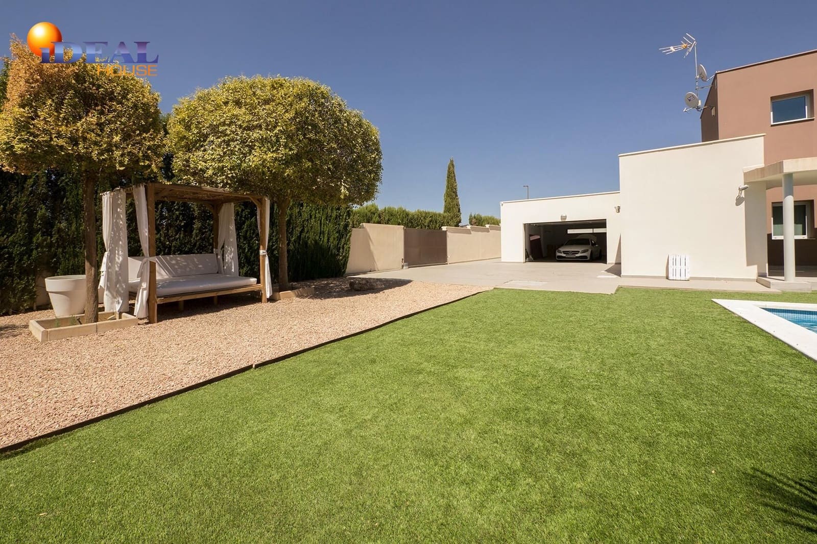 5 bedroom Villa for sale in Otura with pool garage - € 795,000 (Ref: 9434339)