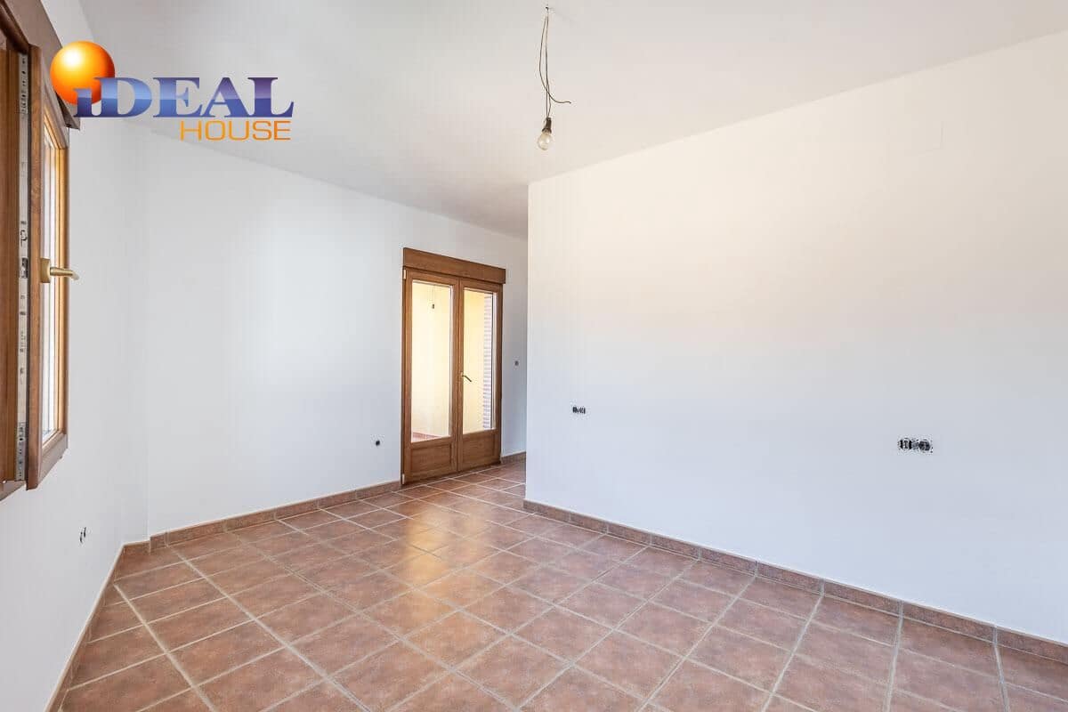 4 bedroom Townhouse for sale in Beas de Granada with garage - € 179,000 (Ref: 9434341)