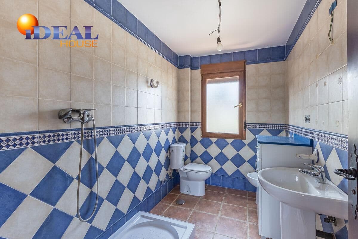 4 bedroom Townhouse for sale in Beas de Granada with garage - € 179,000 (Ref: 9434341)