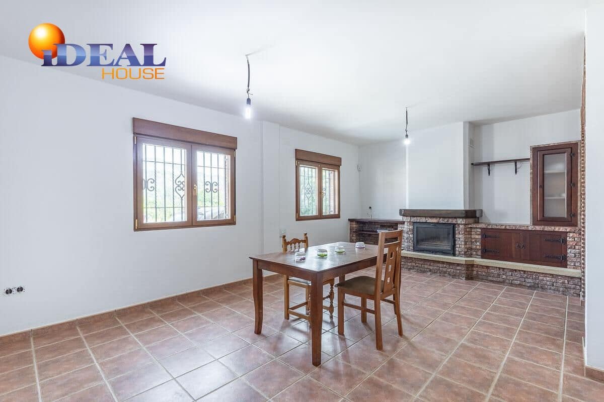 4 bedroom Townhouse for sale in Beas de Granada with garage - € 179,000 (Ref: 9434341)