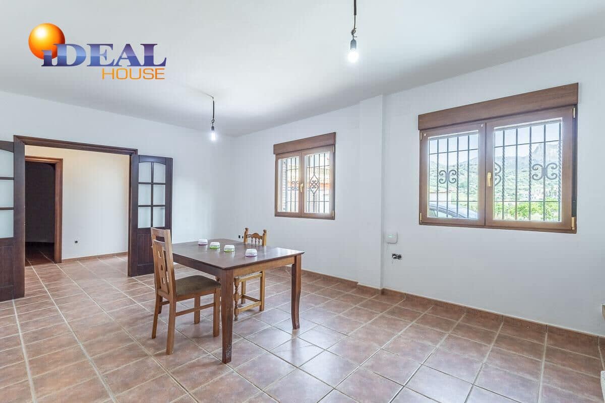 4 bedroom Townhouse for sale in Beas de Granada with garage - € 179,000 (Ref: 9434341)