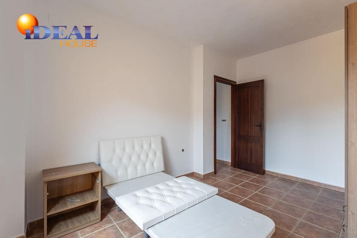 4 bedroom Townhouse for sale in Beas de Granada with garage - € 179,000 (Ref: 9434341)