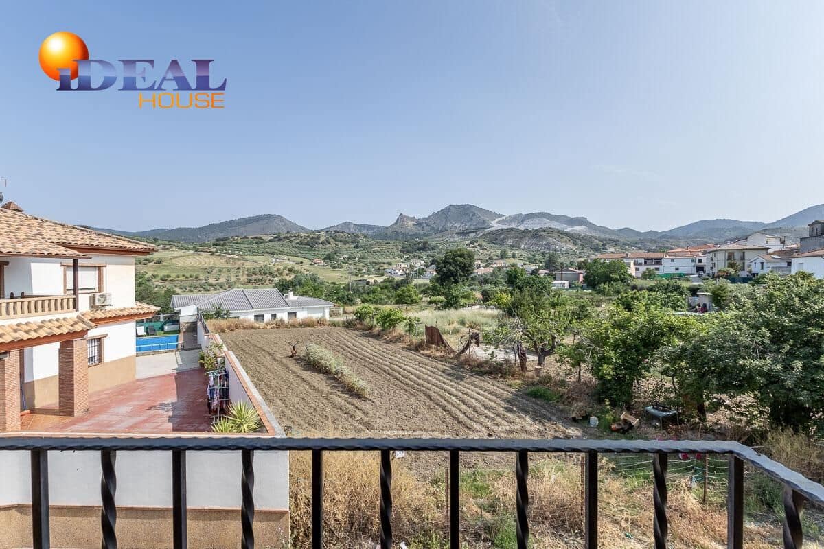 4 bedroom Townhouse for sale in Beas de Granada with garage - € 179,000 (Ref: 9434341)