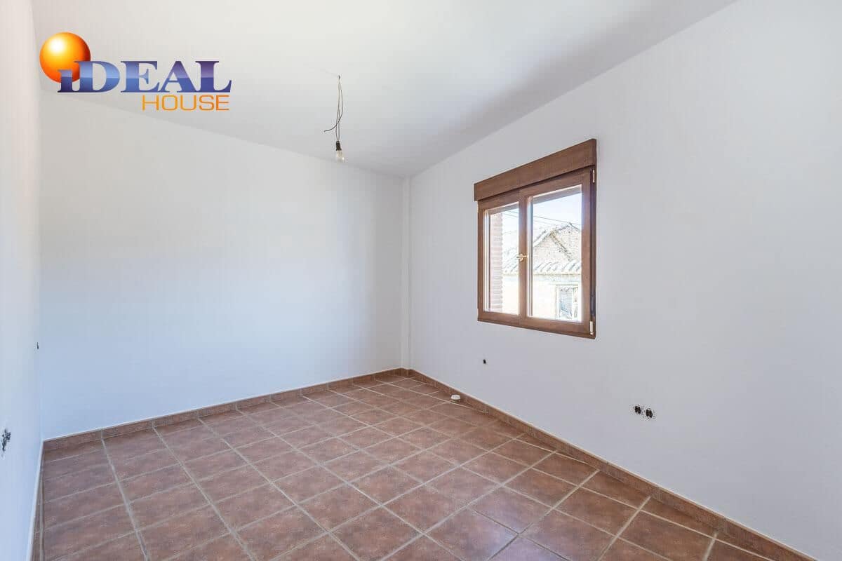 4 bedroom Townhouse for sale in Beas de Granada with garage - € 179,000 (Ref: 9434341)