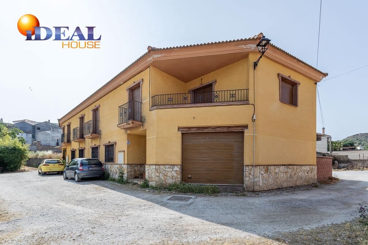 4 bedroom Townhouse for sale in Beas de Granada with garage - € 179,000 (Ref: 9434341)