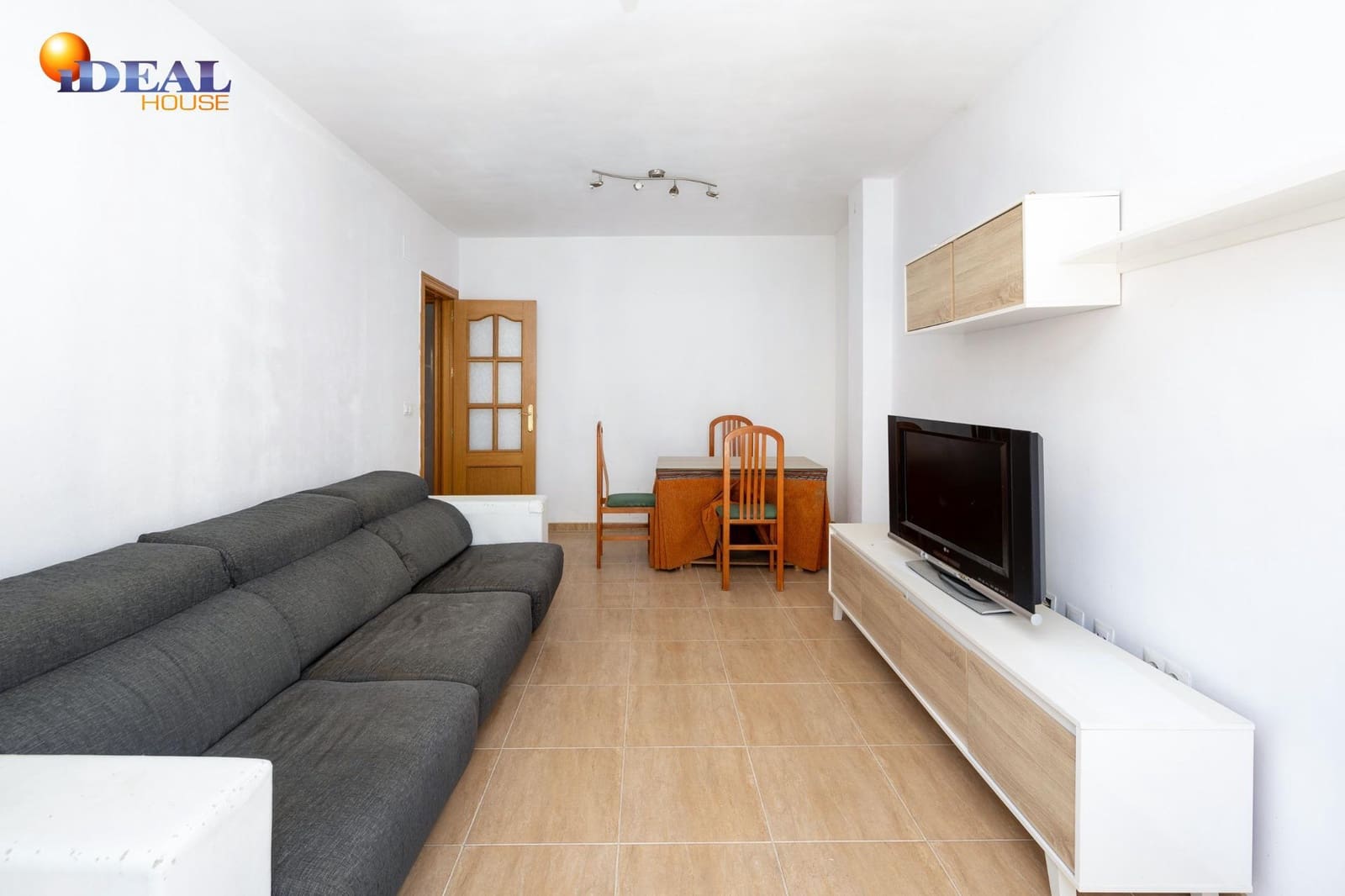 2 bedroom Flat for sale in Padul - € 120,000 (Ref: 9434344)