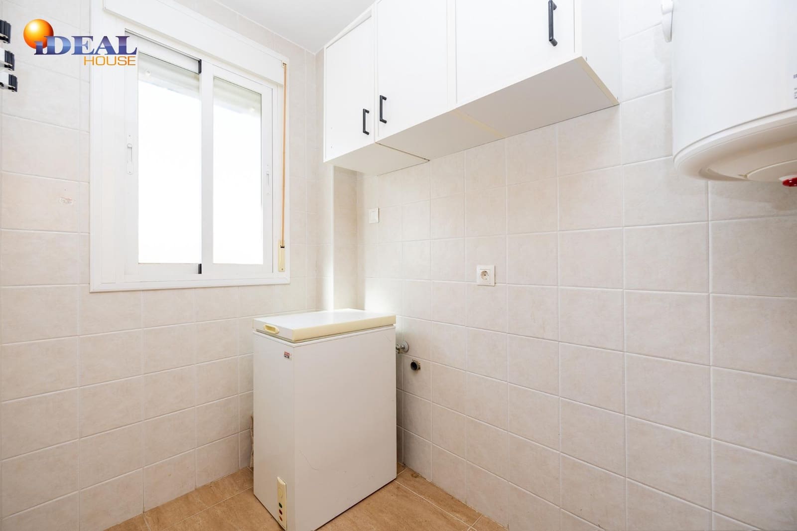 2 bedroom Flat for sale in Padul - € 120,000 (Ref: 9434344)