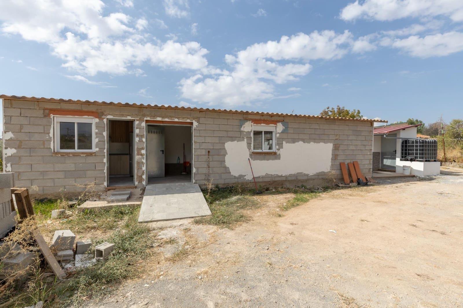 1 bedroom Finca/Country House for sale in Peligros - € 190,000 (Ref: 9434345)