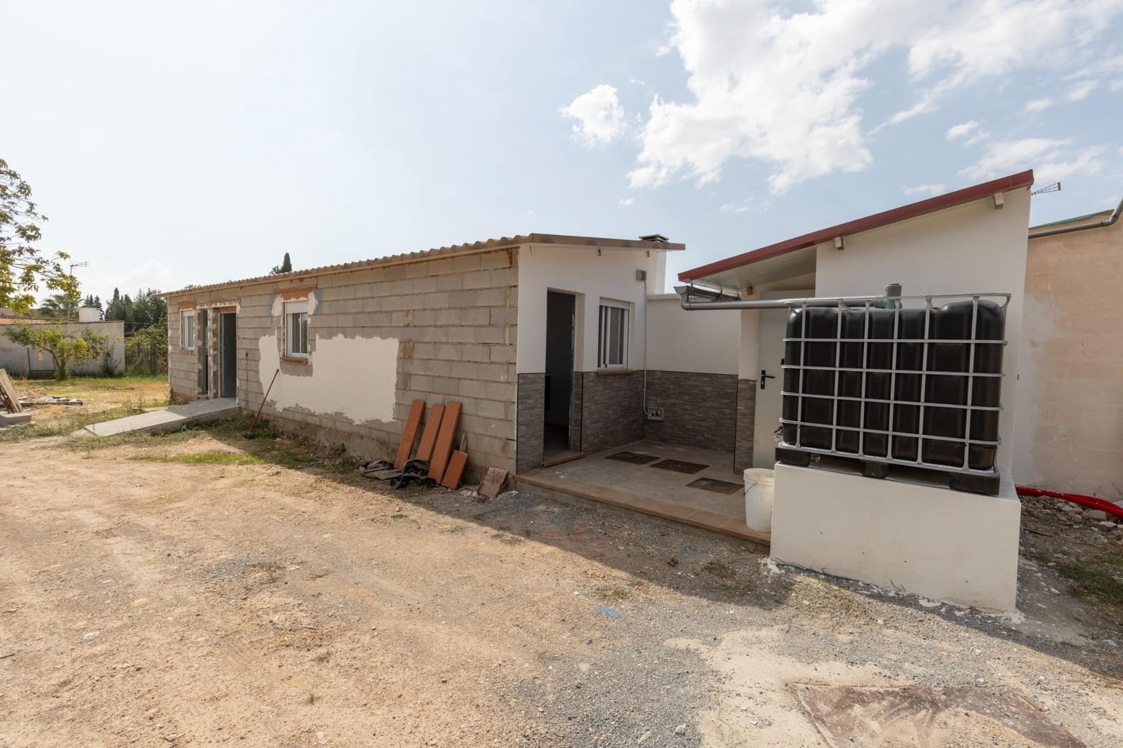 1 bedroom Finca/Country House for sale in Peligros - € 190,000 (Ref: 9434345)