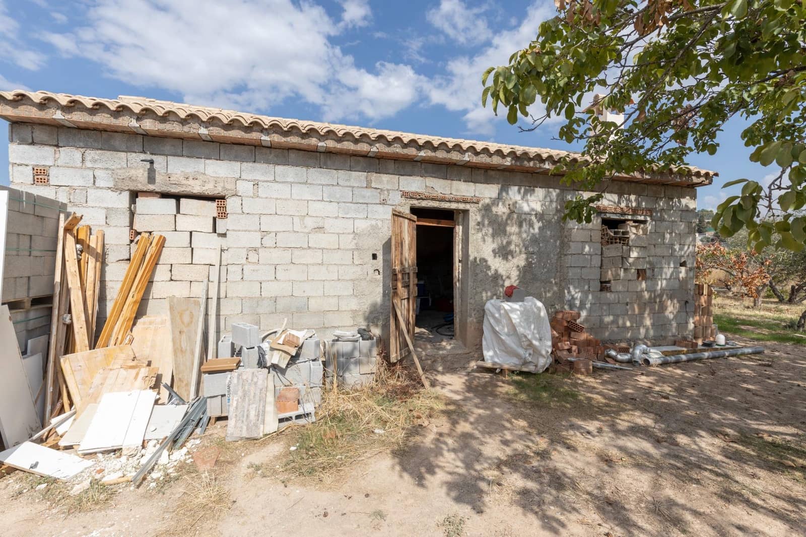 1 bedroom Finca/Country House for sale in Peligros - € 190,000 (Ref: 9434345)