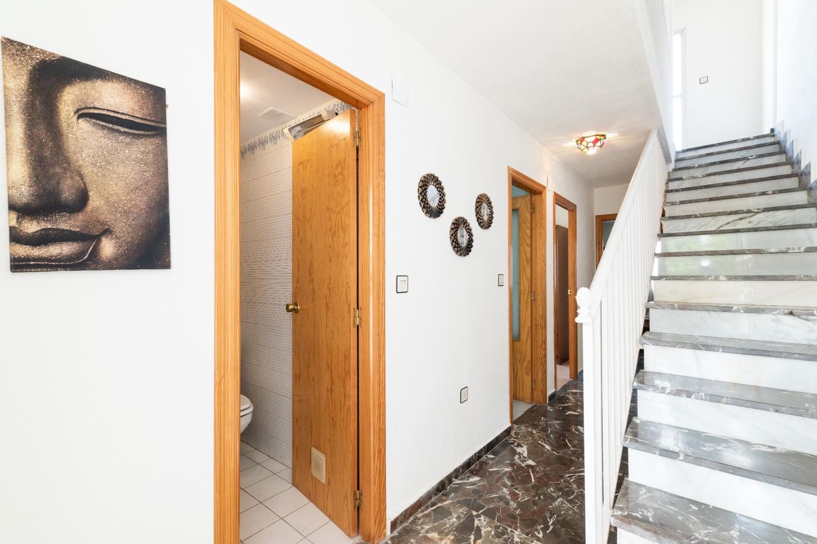 4 bedroom Villa for sale in Peligros with pool garage - € 249,900 (Ref: 9434346)