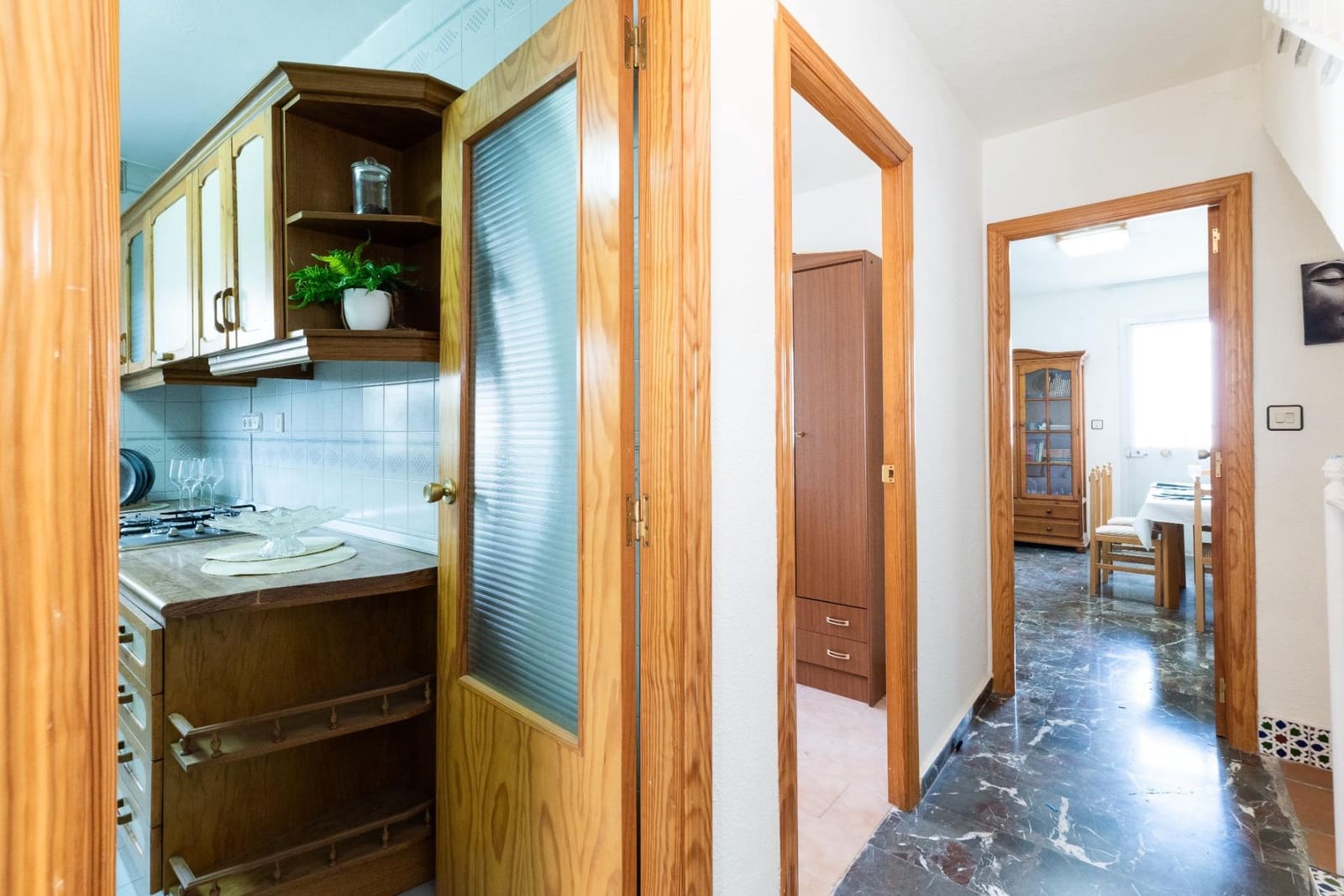 4 bedroom Villa for sale in Peligros with pool garage - € 249,900 (Ref: 9434346)