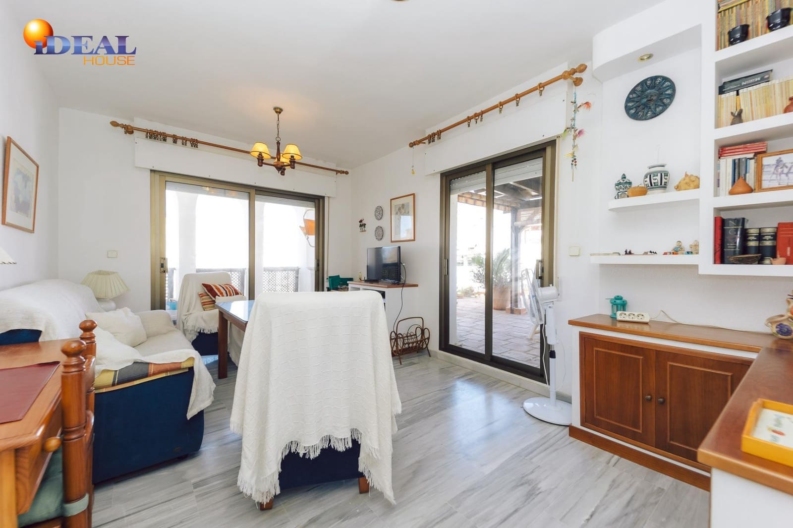 3 bedroom Apartment for sale in Salobrena with pool garage - € 310,000 (Ref: 9434347)