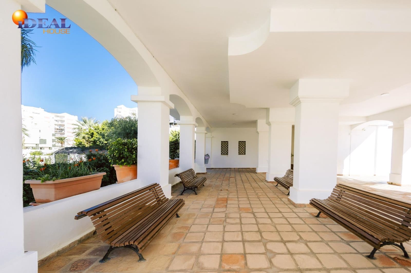 3 bedroom Apartment for sale in Salobrena with pool garage - € 310,000 (Ref: 9434347)