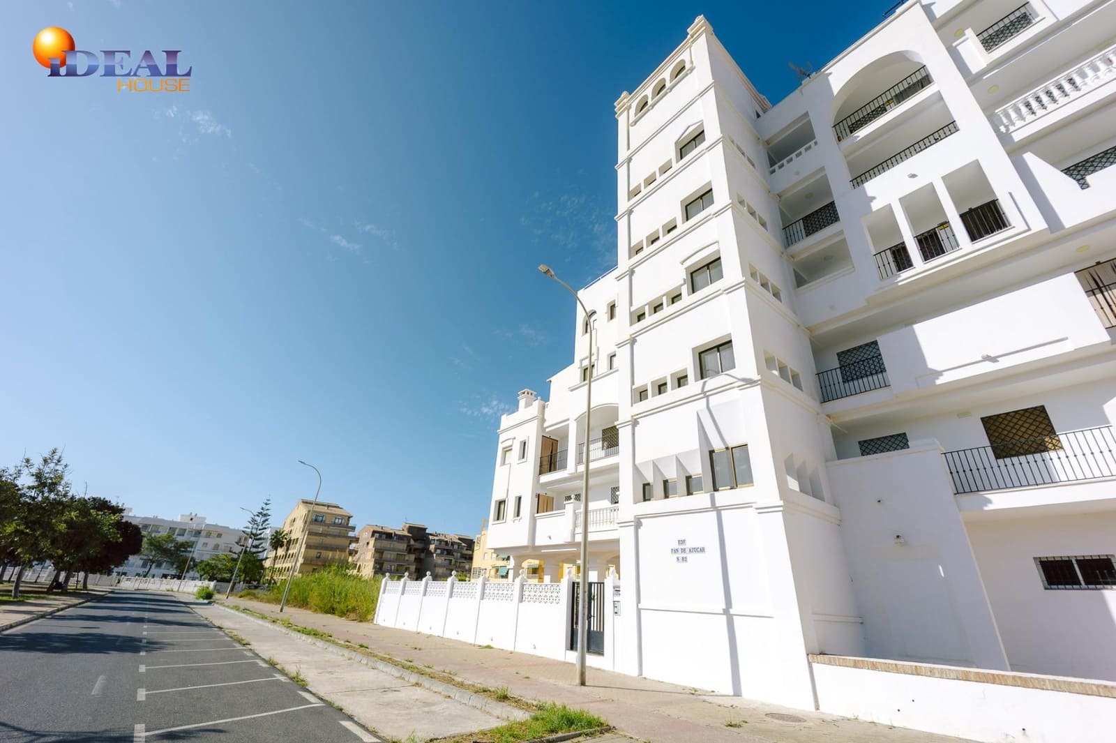 3 bedroom Apartment for sale in Salobrena with pool garage - € 310,000 (Ref: 9434347)