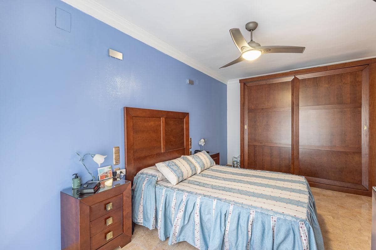 4 sypialnia Willa na sprzedaż w Albolote z garażem - 435 000 € (Ref: 9434351)