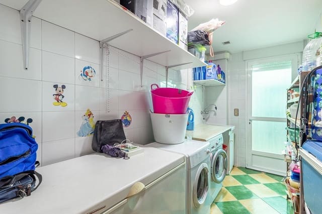 4 sypialnia Willa na sprzedaż w Albolote z garażem - 435 000 € (Ref: 9434351)