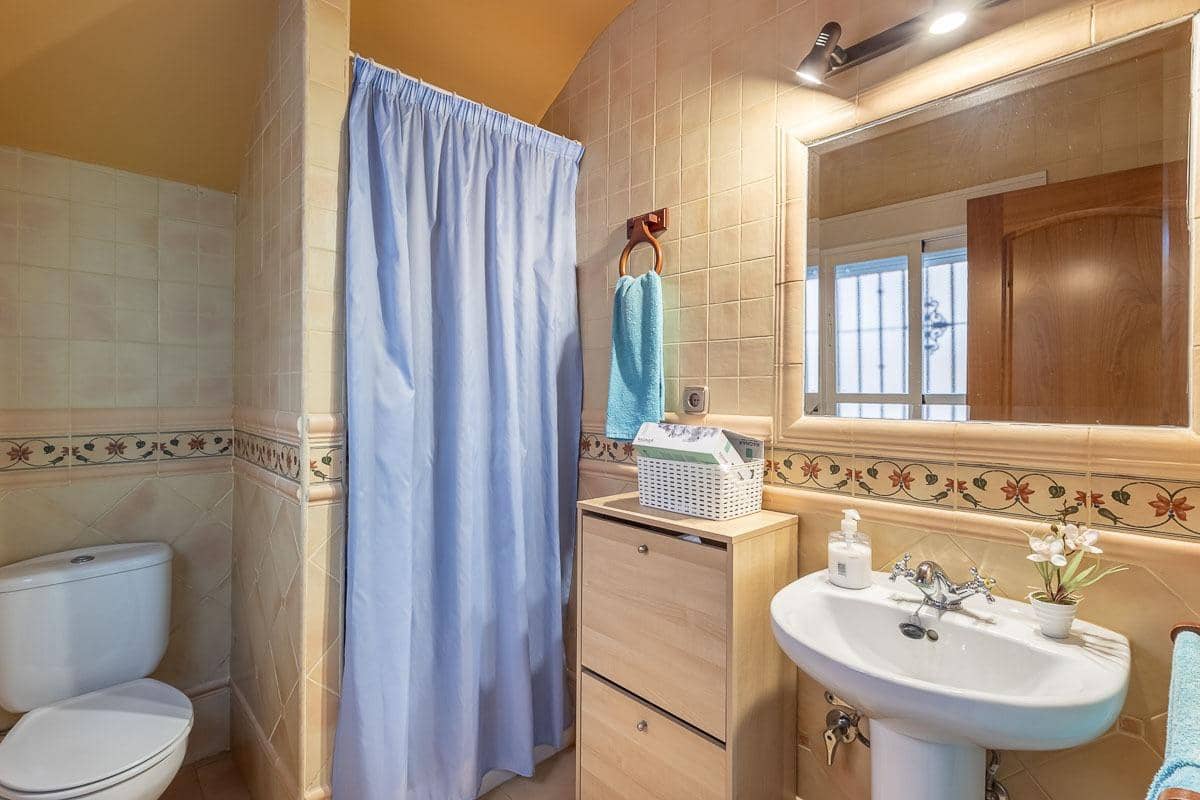 4 sypialnia Willa na sprzedaż w Albolote z garażem - 435 000 € (Ref: 9434351)