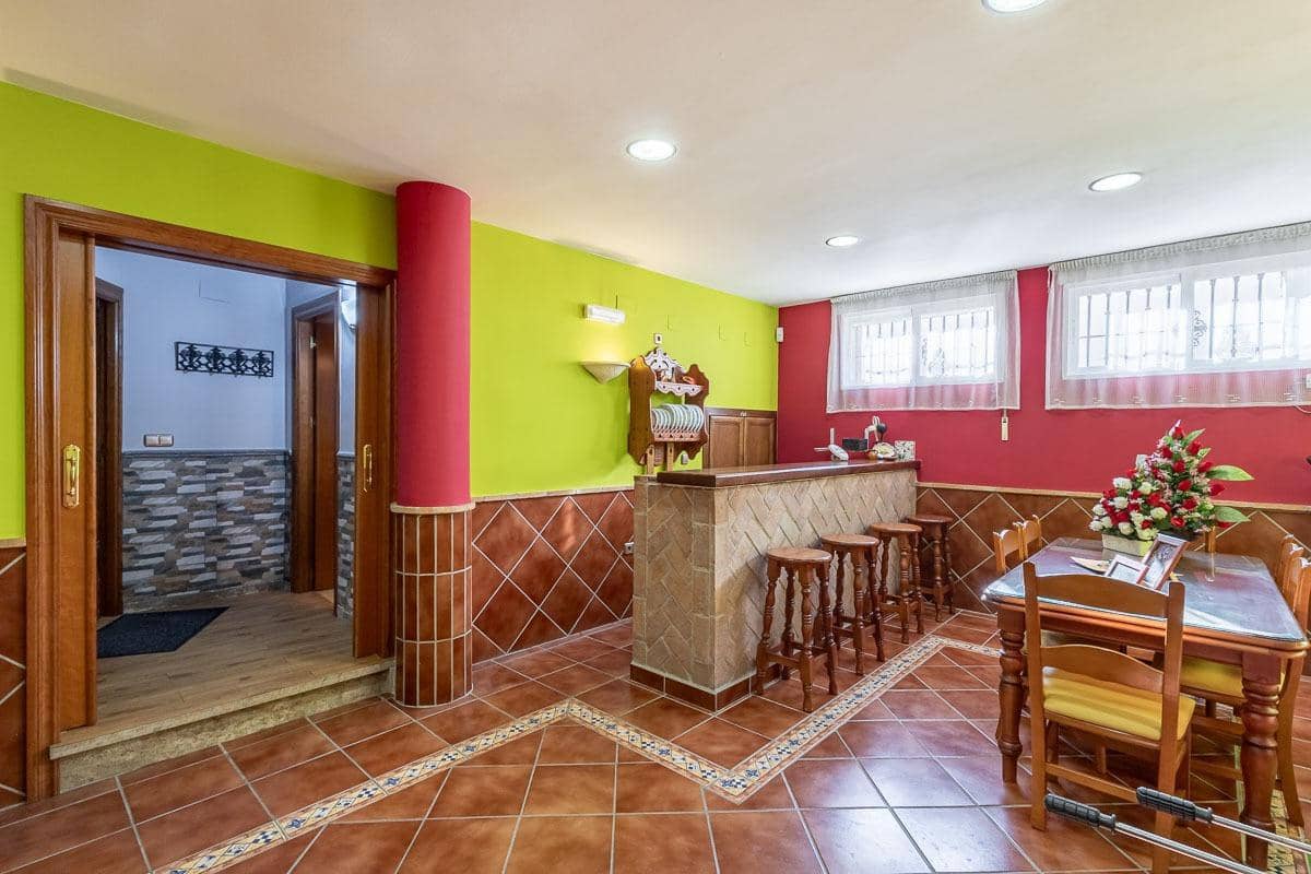 4 sypialnia Willa na sprzedaż w Albolote z garażem - 435 000 € (Ref: 9434351)