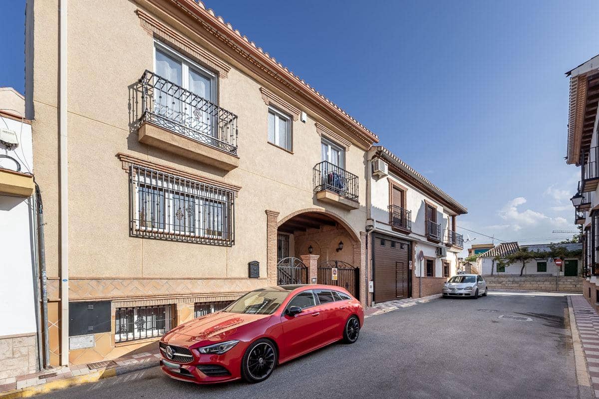 4 sypialnia Willa na sprzedaż w Albolote z garażem - 435 000 € (Ref: 9434351)