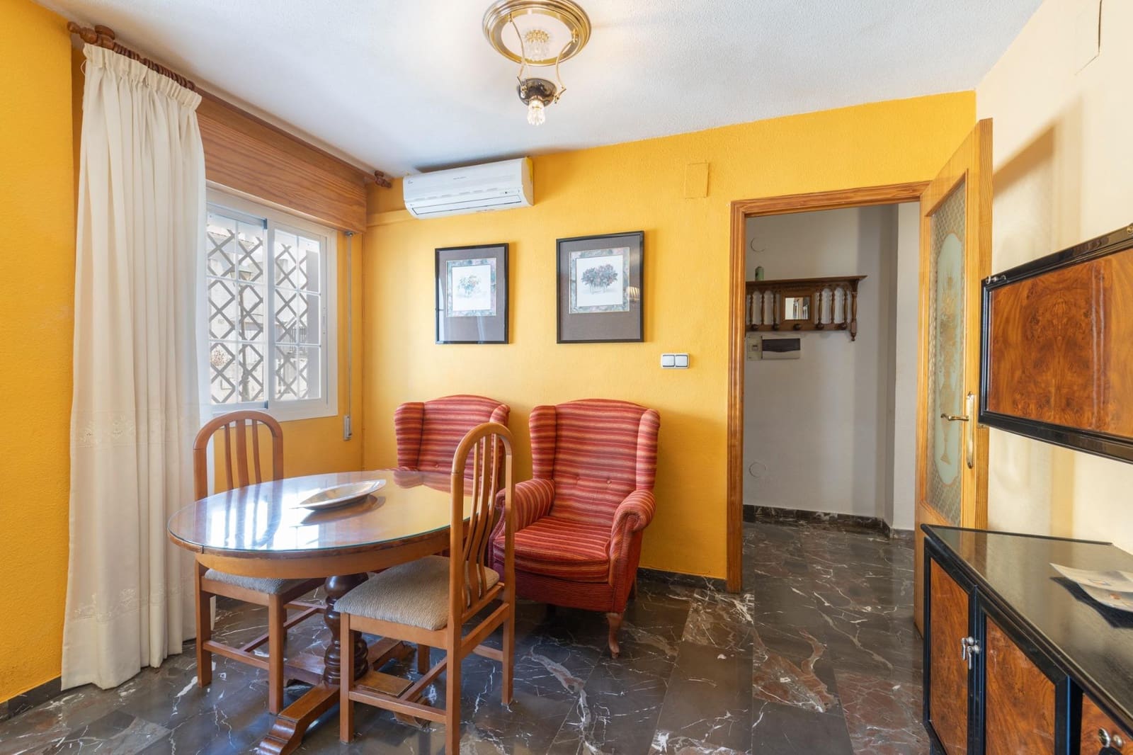 4 bedroom Terraced Villa for sale in Huetor Vega with garage - € 245,000 (Ref: 9434352)