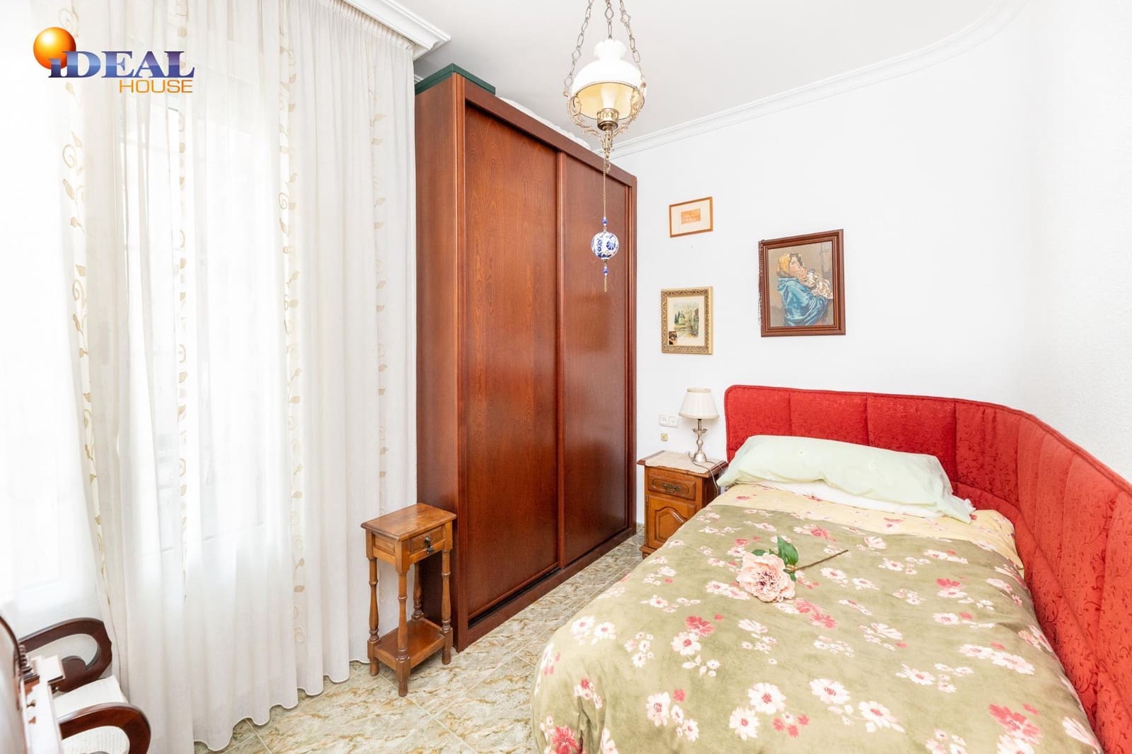 2 bedroom Flat for sale in Granada city - € 250,000 (Ref: 9434357)