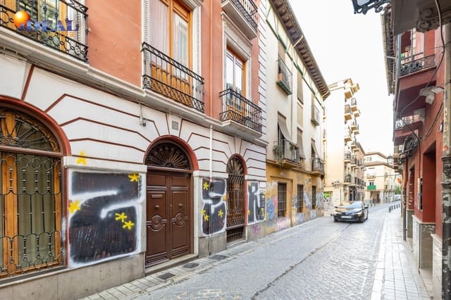 2 soveværelse Lejlighed til salg i Centro - Sagrario, Granada by - € 250.000 (Ref: 9434357)