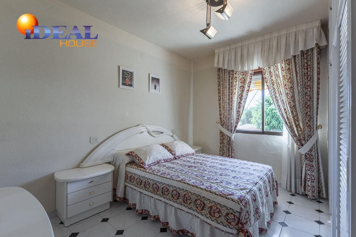 3 bedroom Flat for sale in Almunecar with garage - € 289,000 (Ref: 9434358)