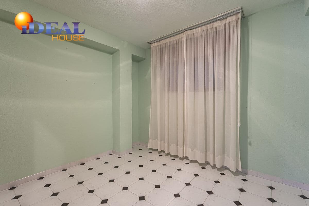 3 bedroom Flat for sale in Almunecar with garage - € 289,000 (Ref: 9434358)