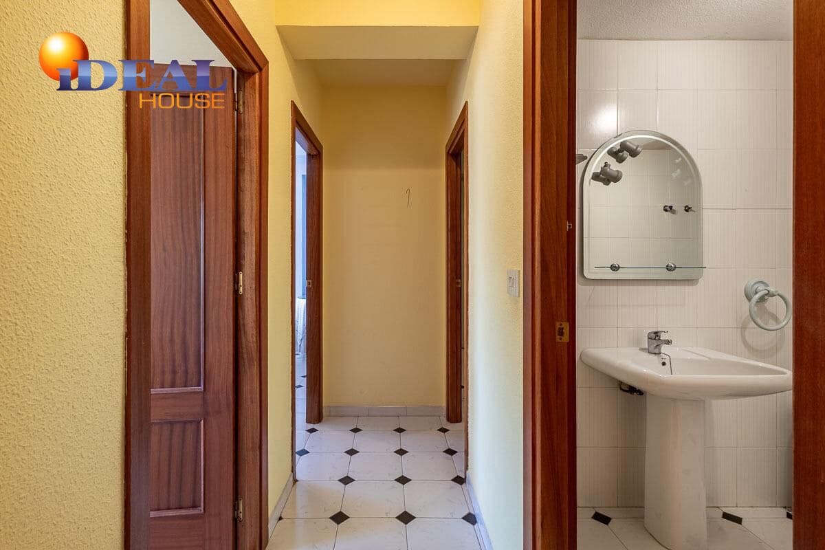 3 bedroom Flat for sale in Almunecar with garage - € 289,000 (Ref: 9434358)