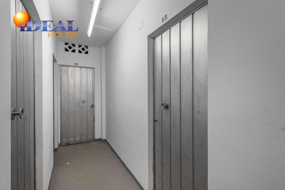 3 bedroom Flat for sale in Almunecar with garage - € 289,000 (Ref: 9434358)