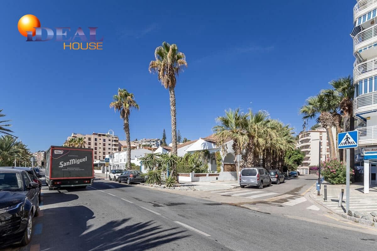 3 bedroom Flat for sale in Almunecar with garage - € 289,000 (Ref: 9434358)