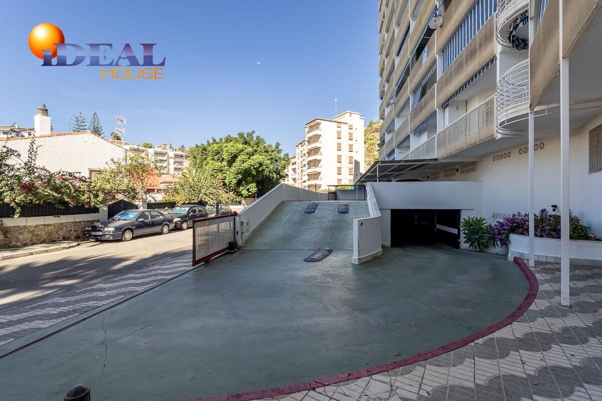 3 bedroom Flat for sale in Almunecar with garage - € 289,000 (Ref: 9434358)