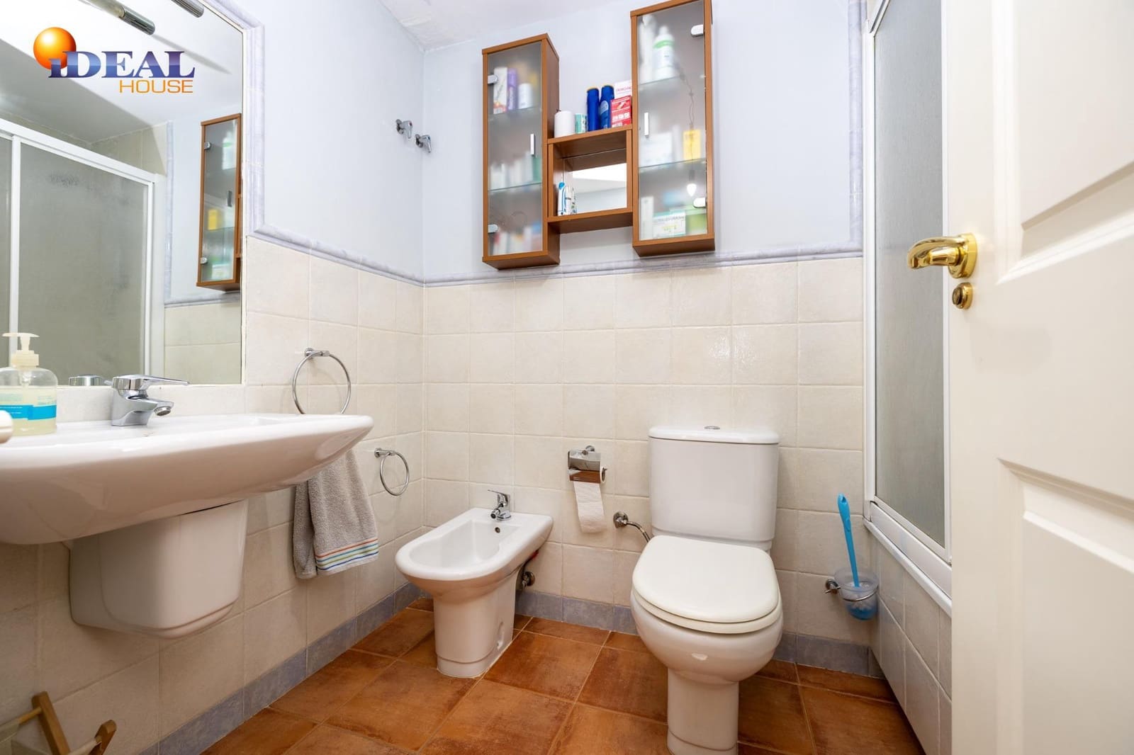 4 makuuhuone Huvila myytävänä paikassa Granada kaupunki mukana uima-altaan 
autotalli - 450 000 € (Ref: 9434359)