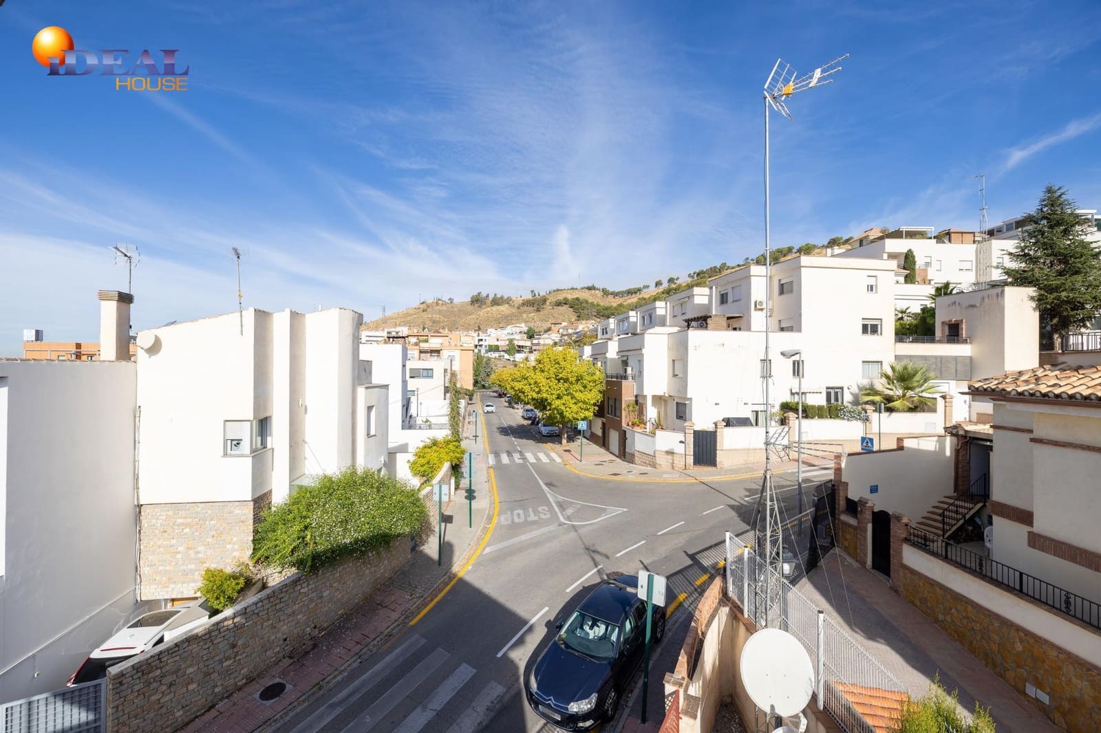 4 makuuhuone Huvila myytävänä paikassa Granada kaupunki mukana uima-altaan 
autotalli - 450 000 € (Ref: 9434359)