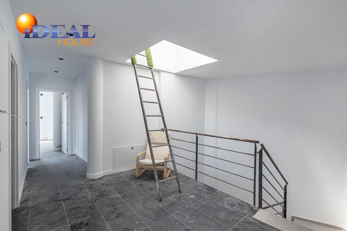 Gewerbe zu verkaufen in Churriana de la Vega - 398.000 € (Ref: 9434361)