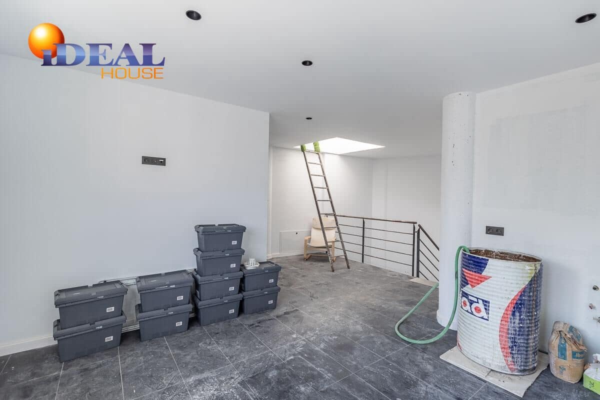 Gewerbe zu verkaufen in Churriana de la Vega - 398.000 € (Ref: 9434361)