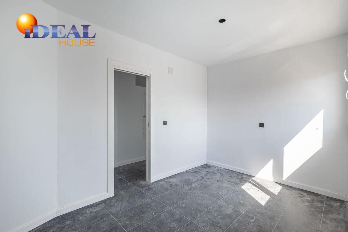 Gewerbe zu verkaufen in Churriana de la Vega - 398.000 € (Ref: 9434361)