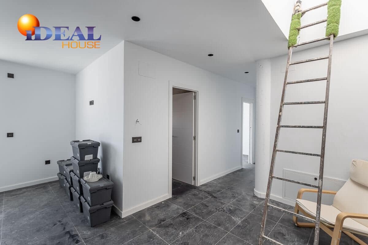 Gewerbe zu verkaufen in Churriana de la Vega - 398.000 € (Ref: 9434361)