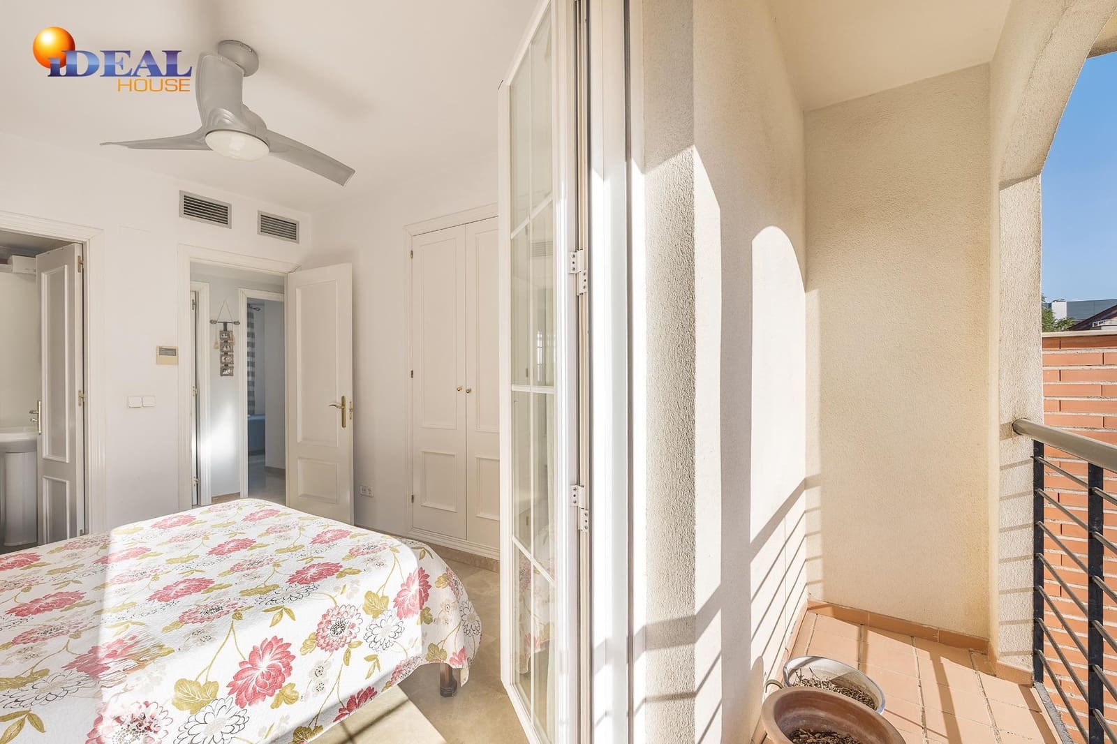 4 camera da letto Villetta a Schiera in vendita in Armilla con garage - 359.000 € (Rif: 9434362)