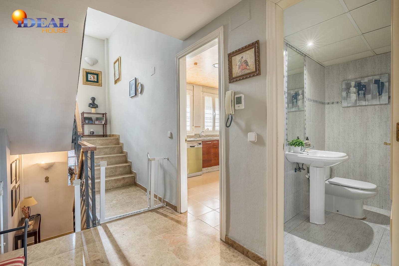 4 camera da letto Villetta a Schiera in vendita in Armilla con garage - 359.000 € (Rif: 9434362)