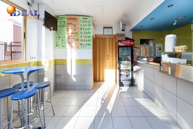 Commerciale in vendita in Granada città - 75.900 € (Rif: 9434363)